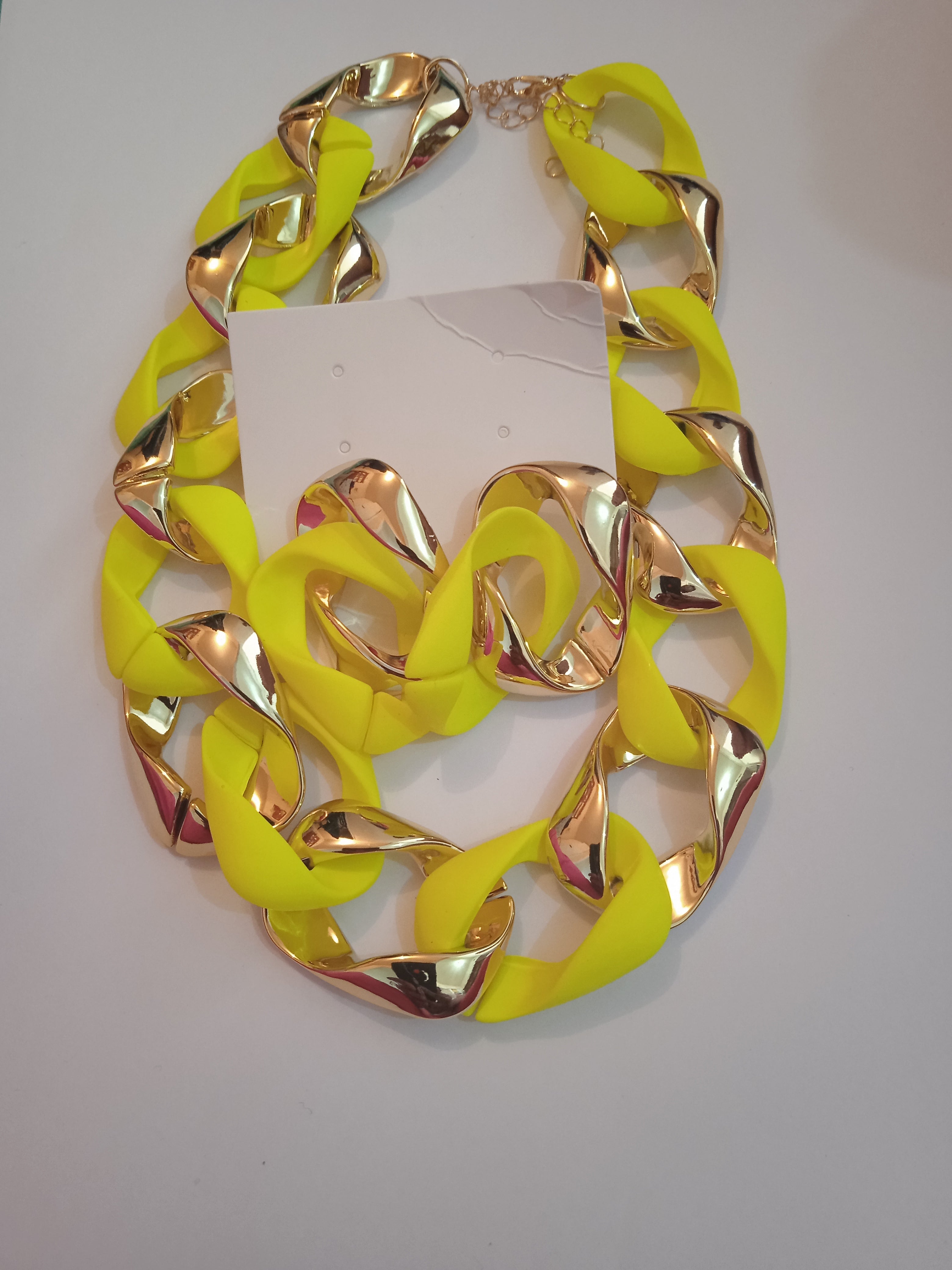 collier femme tendance original l'ensemble chic élégant