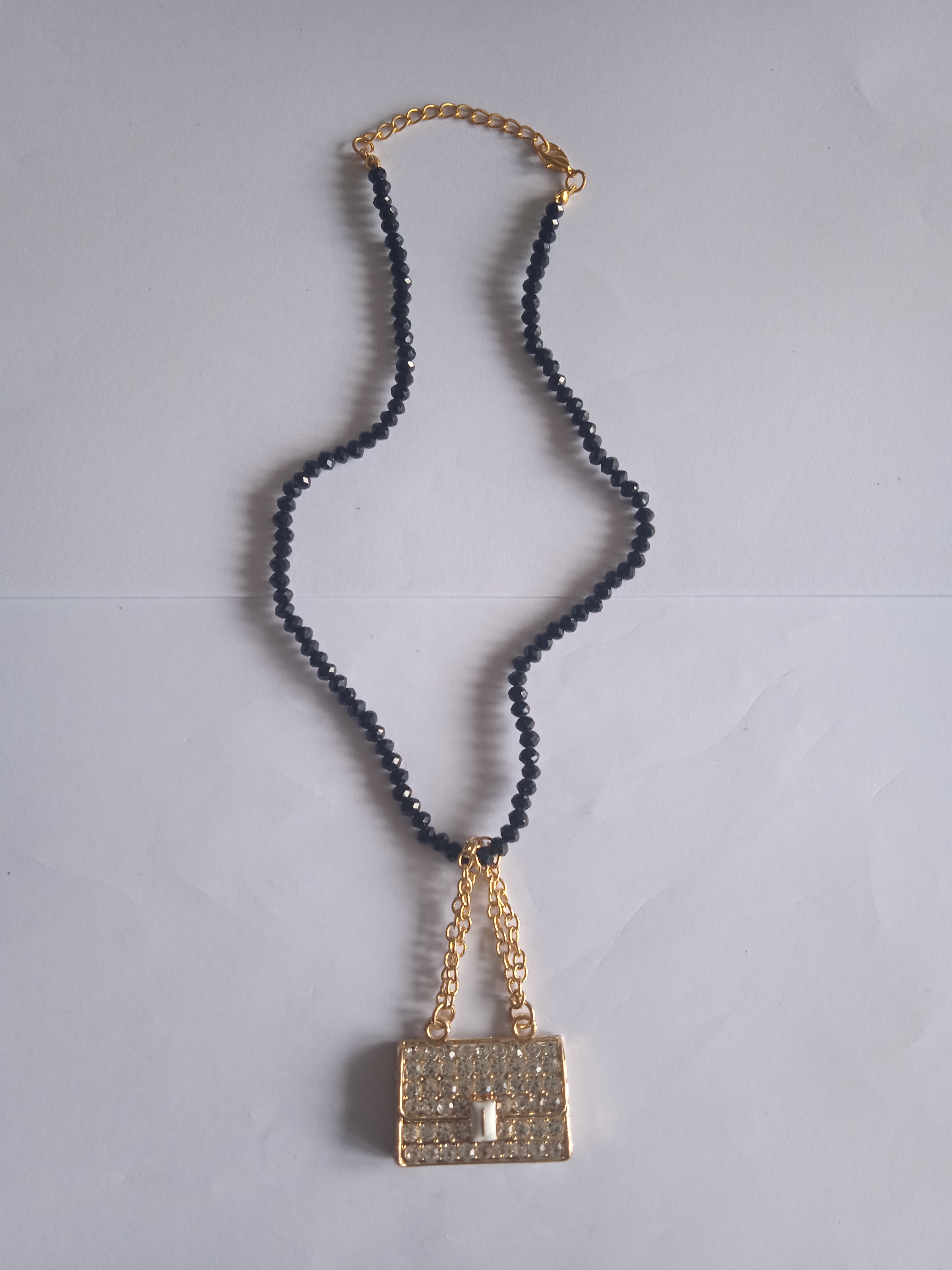 Women's necklace