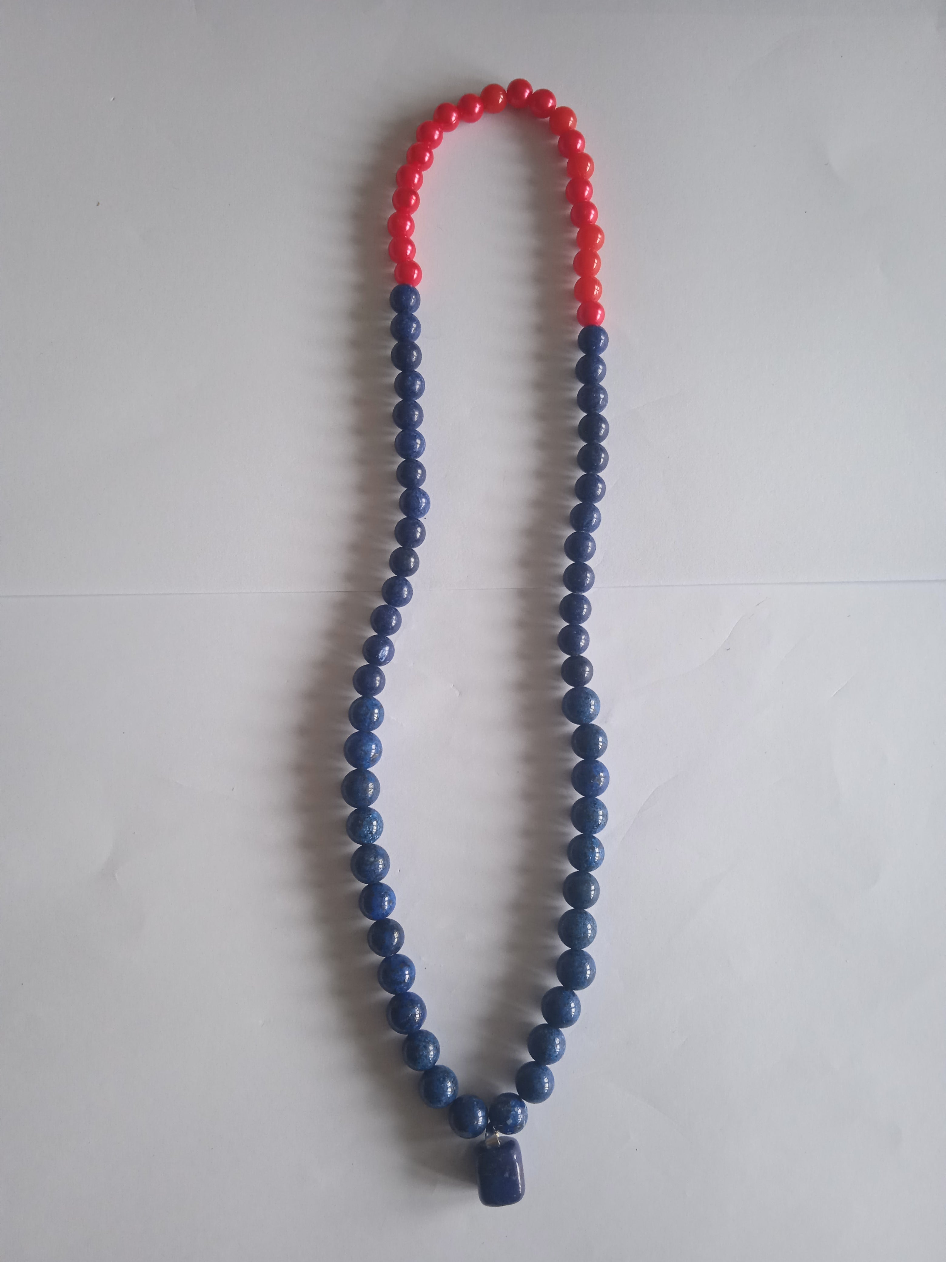 Women's necklace