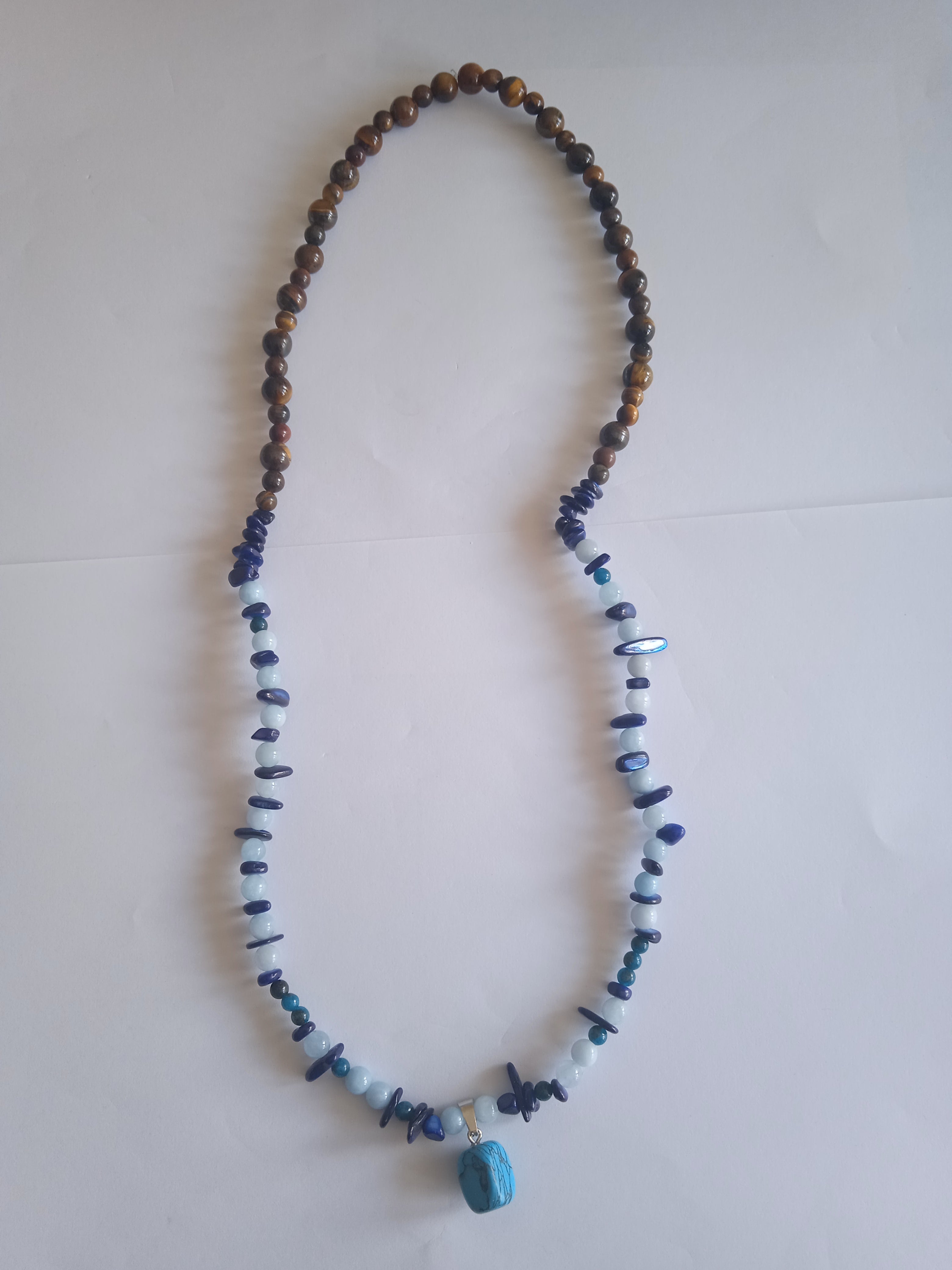Women's necklace