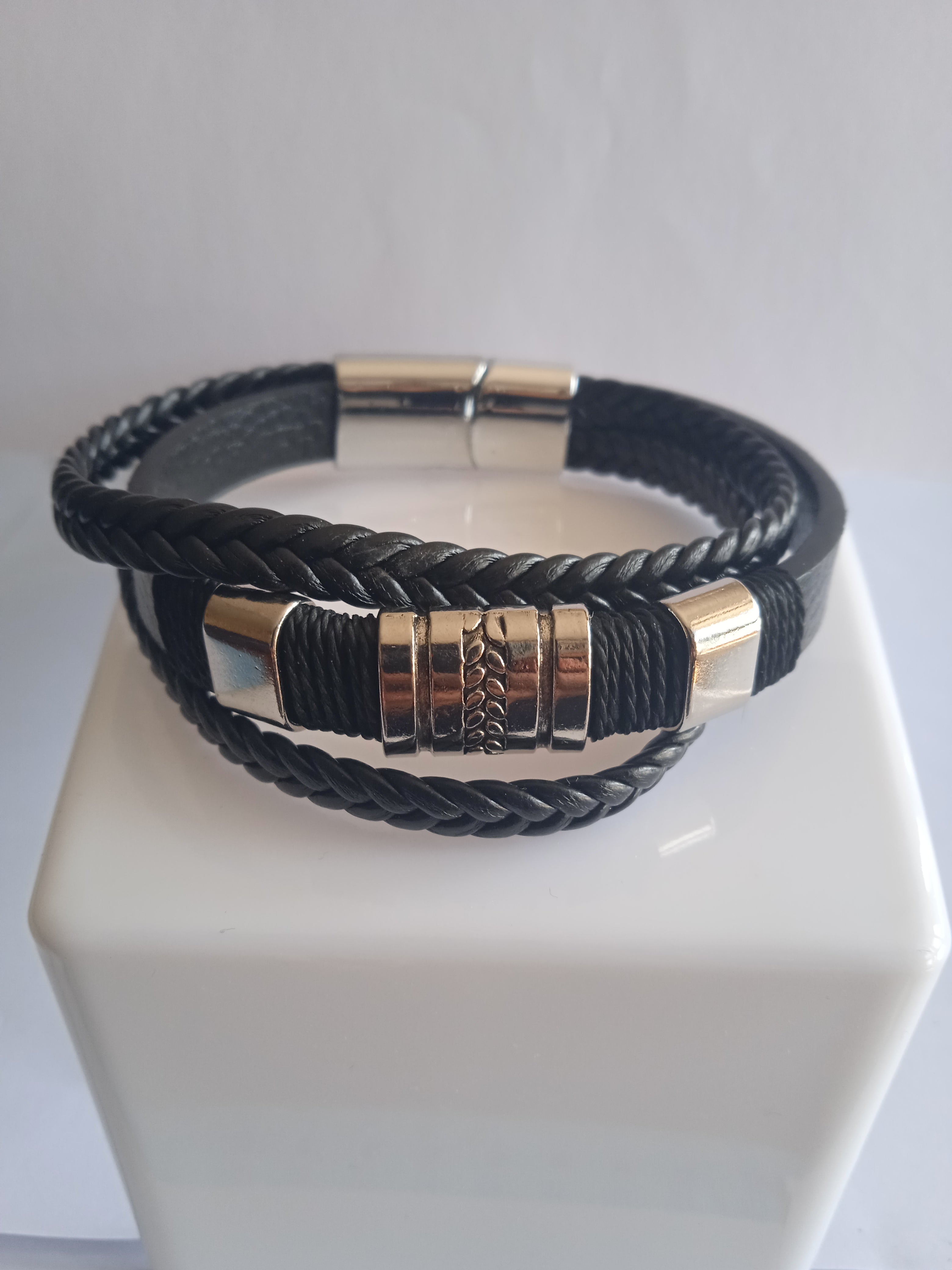 bracelet mixte en cuir noir