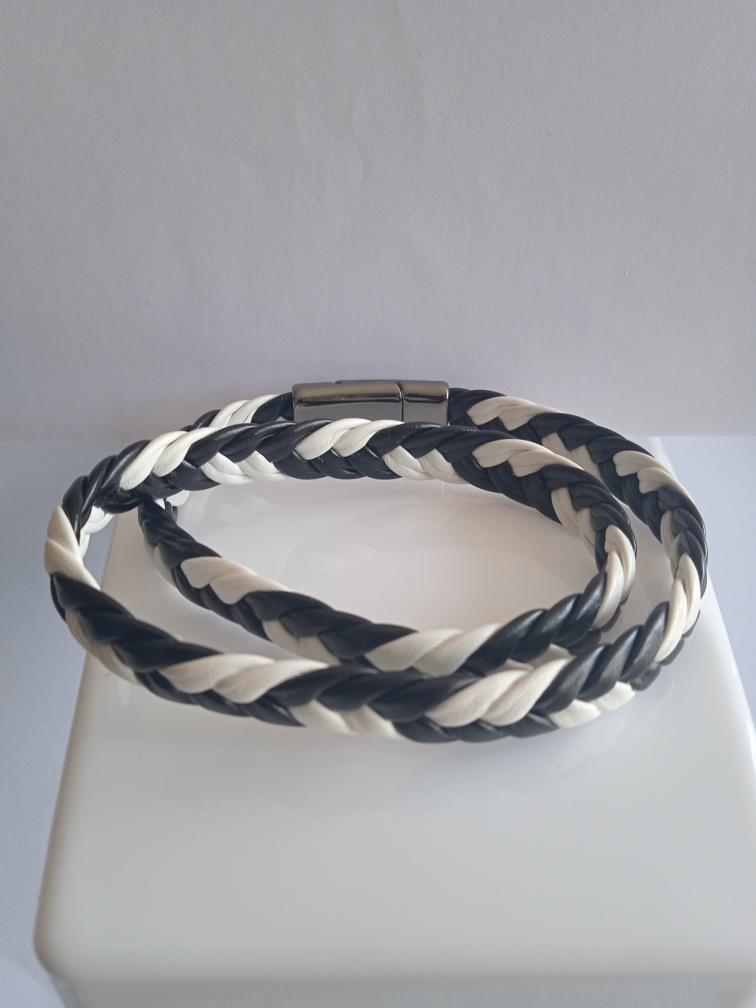Bracelet Mixte Noir et Blanc Acier Inoxydable