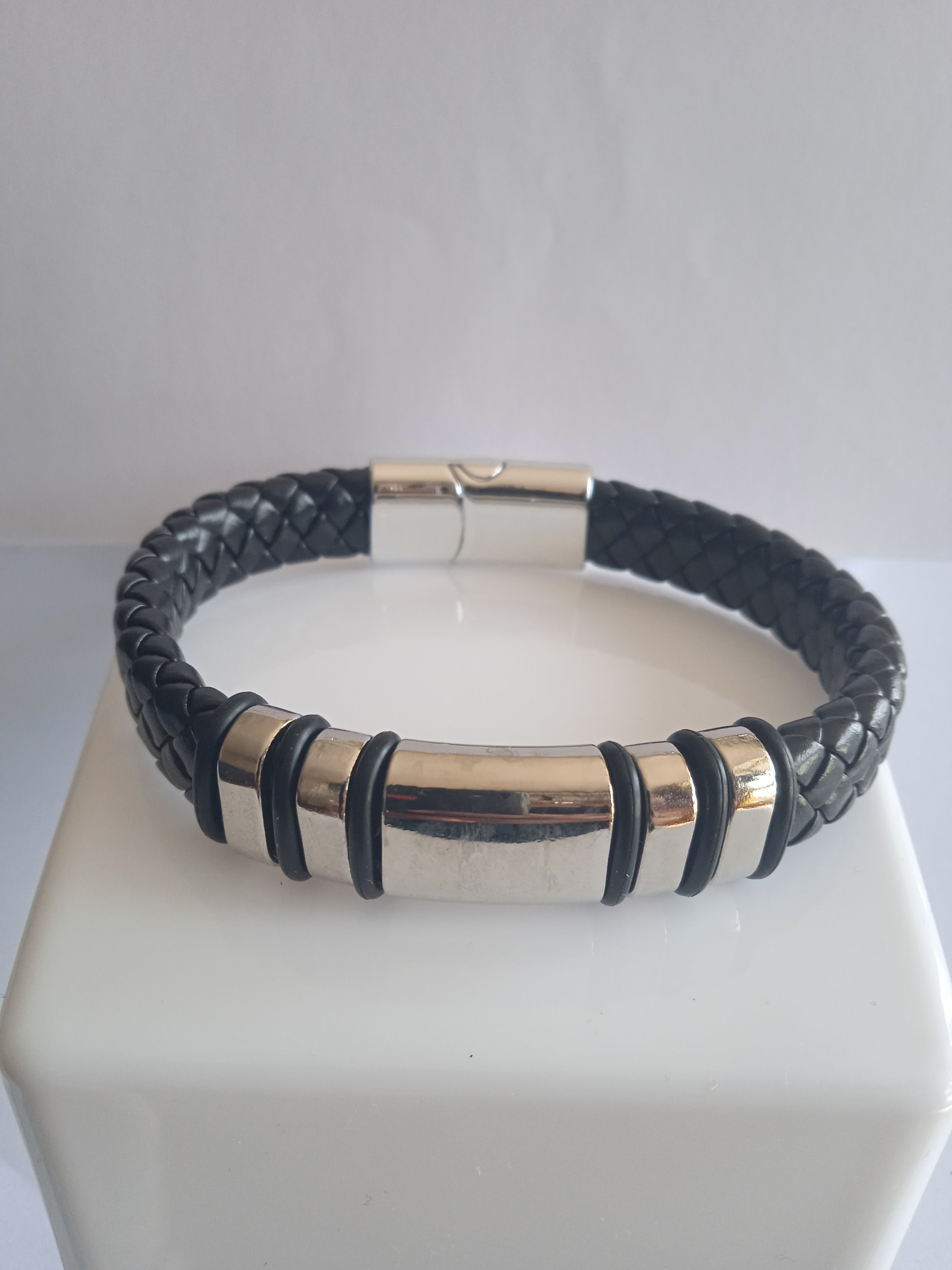 Bracelet Homme Noir Tressé Acier Doré "X"