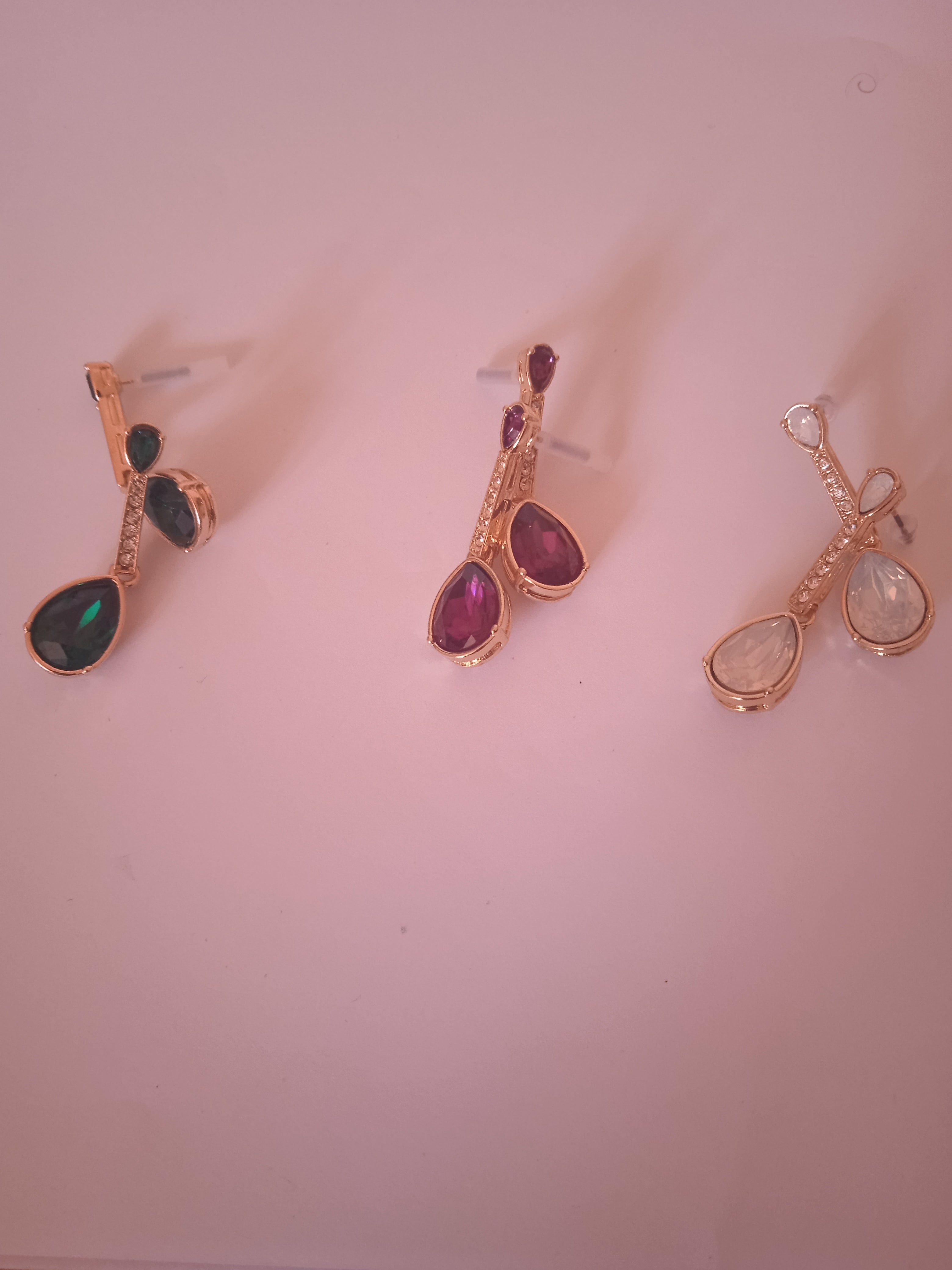 boucle d'oreille femme aux choix de couleurs