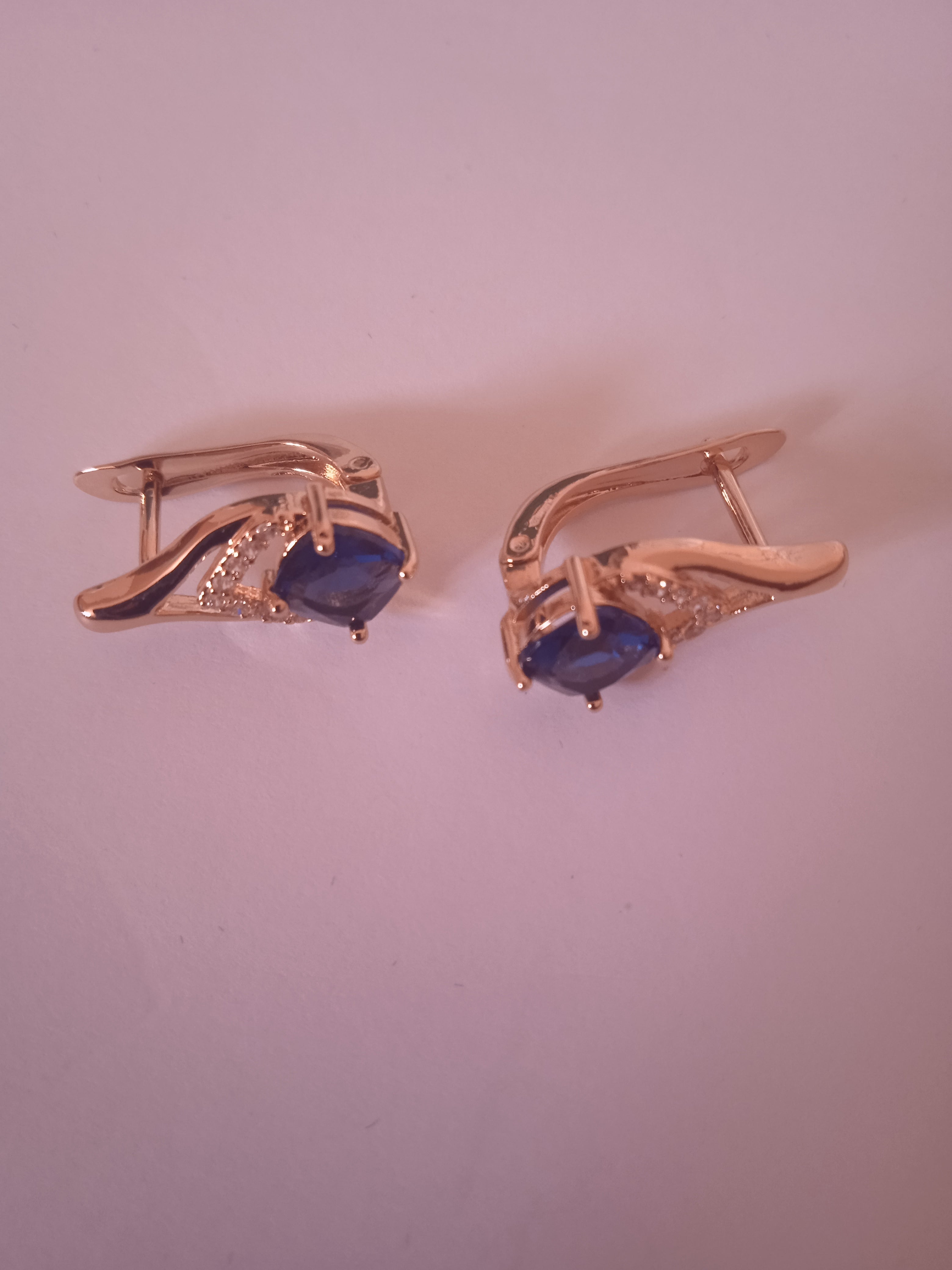 boucle d'oreille femme bleu élégant chic doré acier or