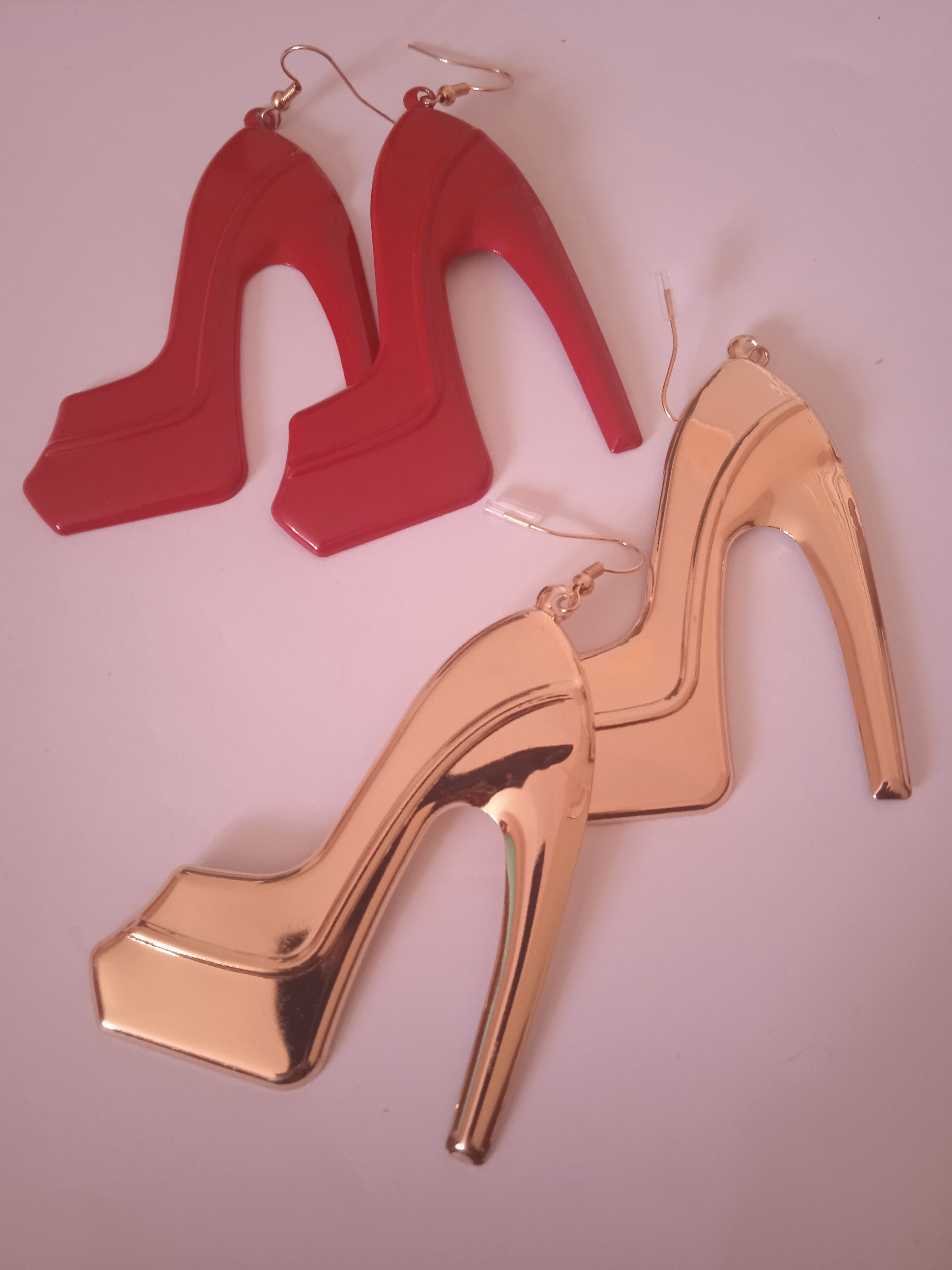boucle d'oreille talon femme élégante rouge et doré aux choix