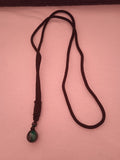 collier femme cordon noir vert