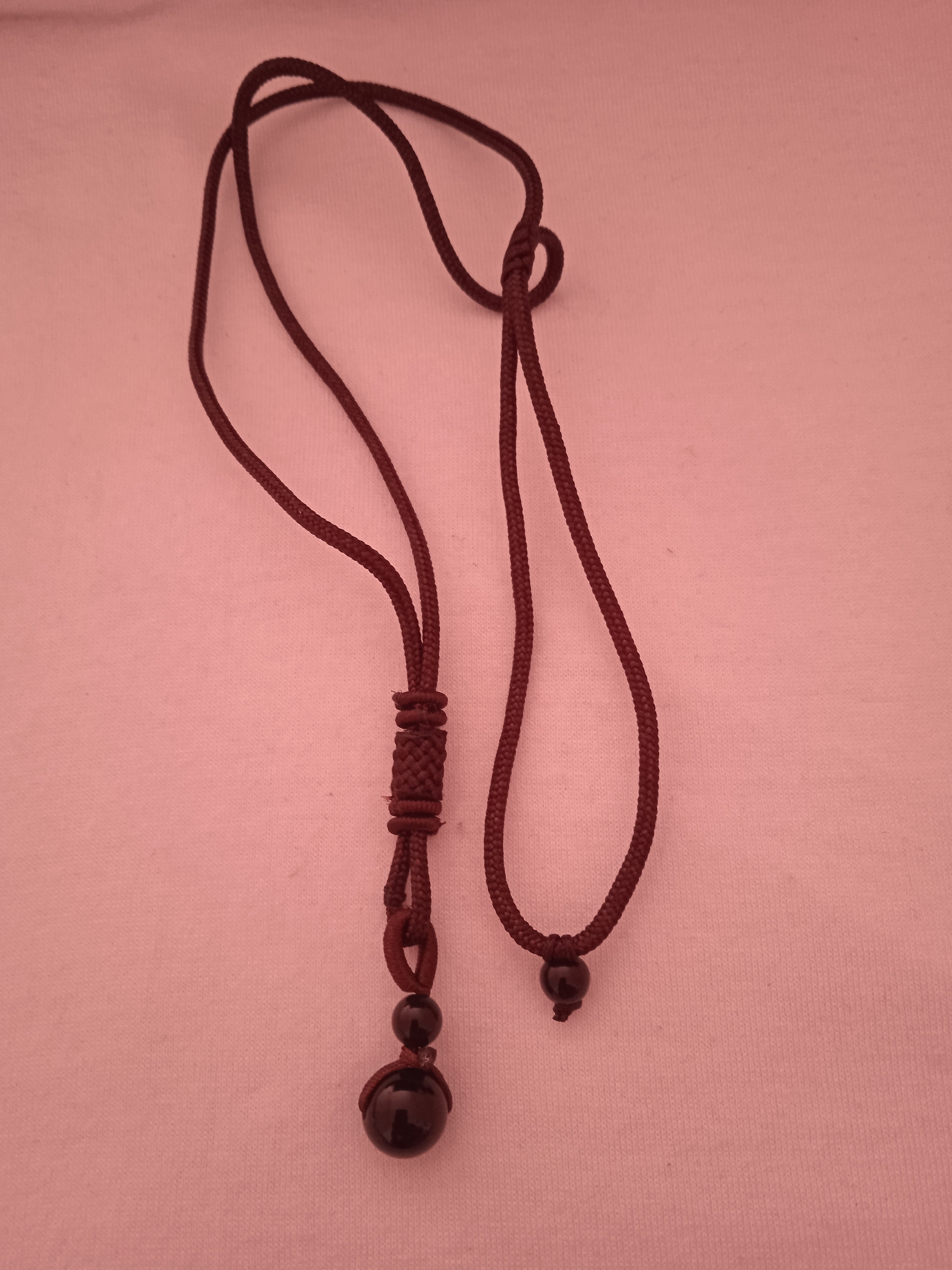 collier femme cordon noir violet