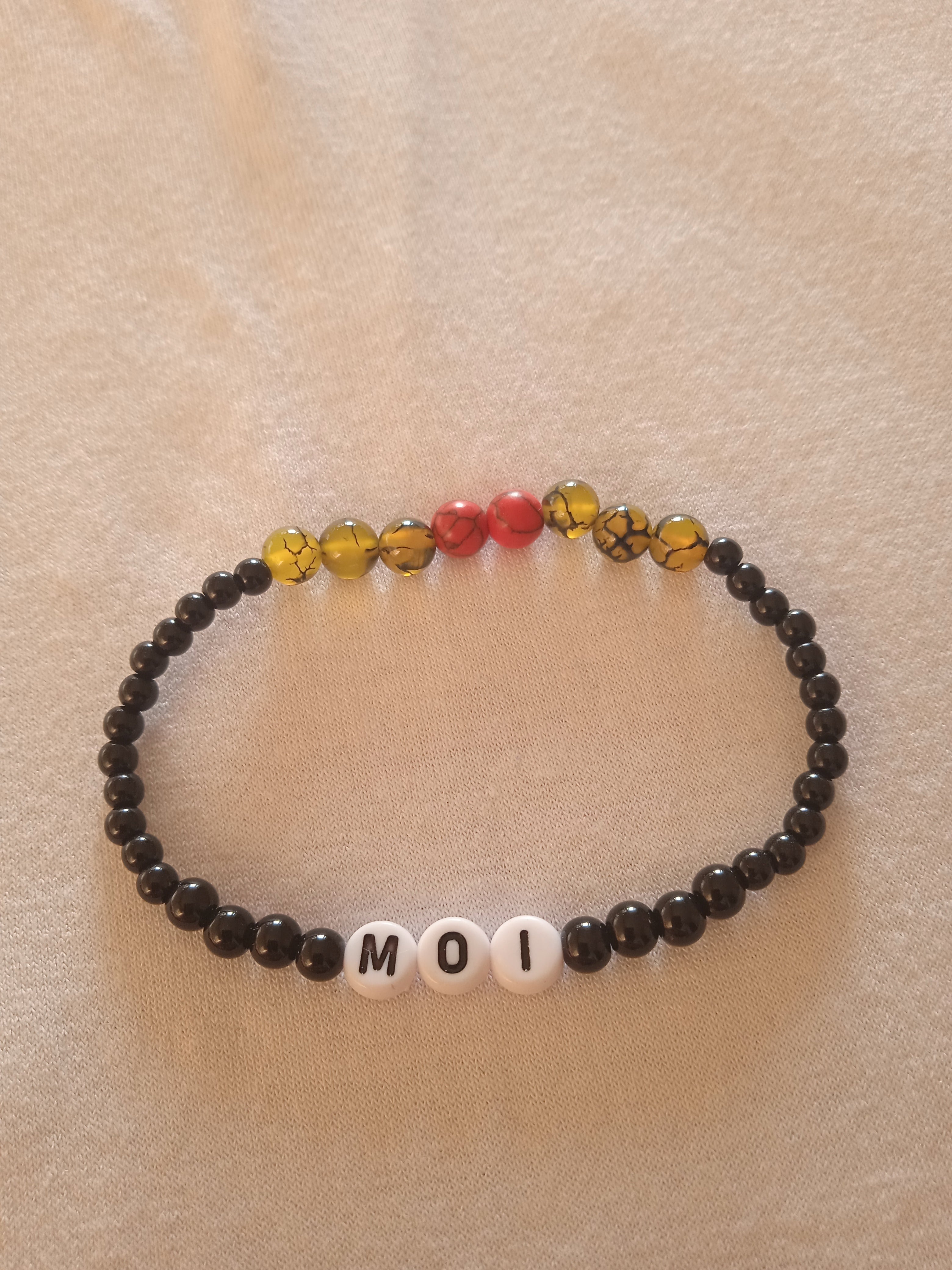 bracelet message "moi" fait main