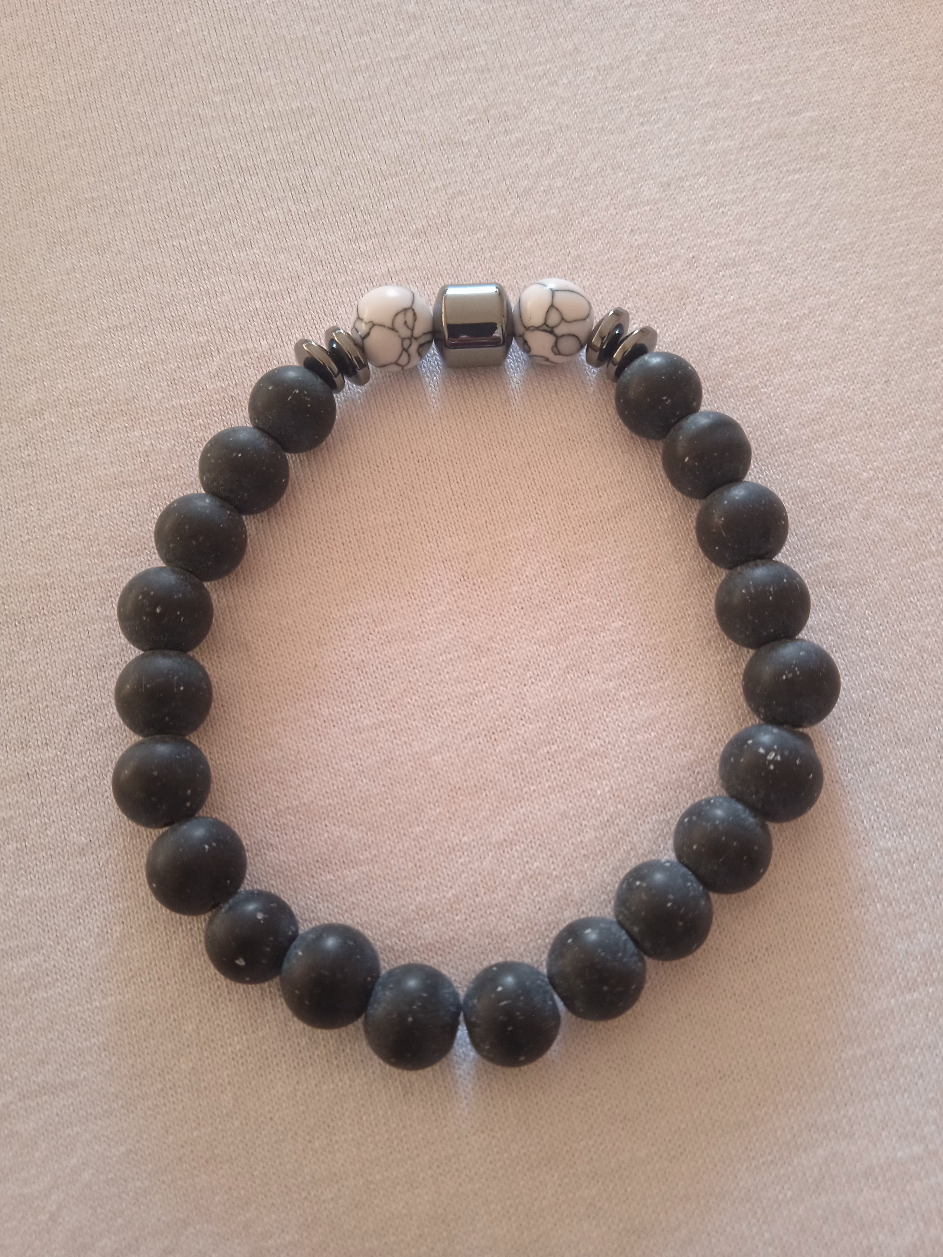 bracelet mixte perles en bois acier noir blanc rayé