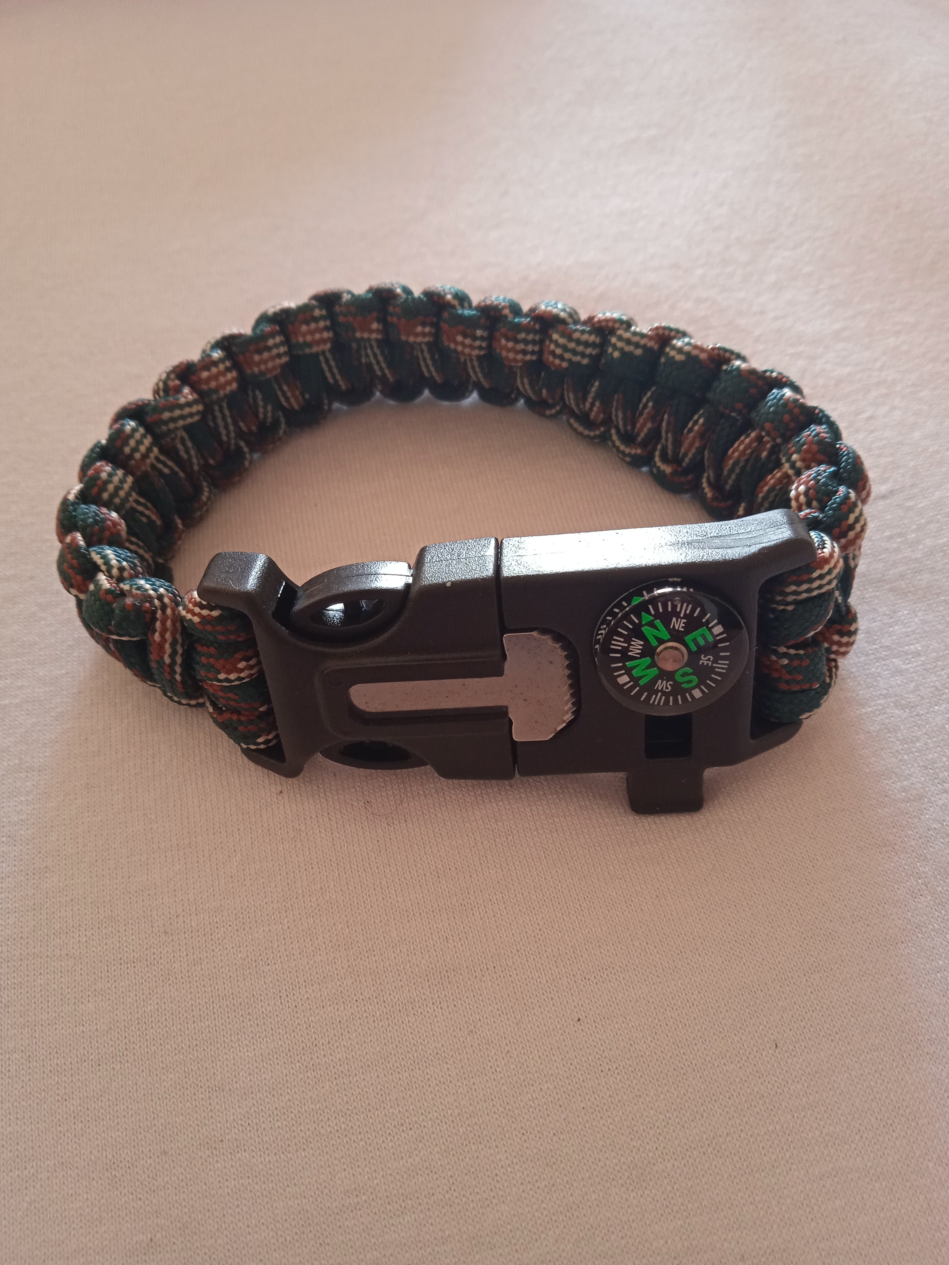 bracelet homme allumette géométrique multicolore vert noir acier tressé