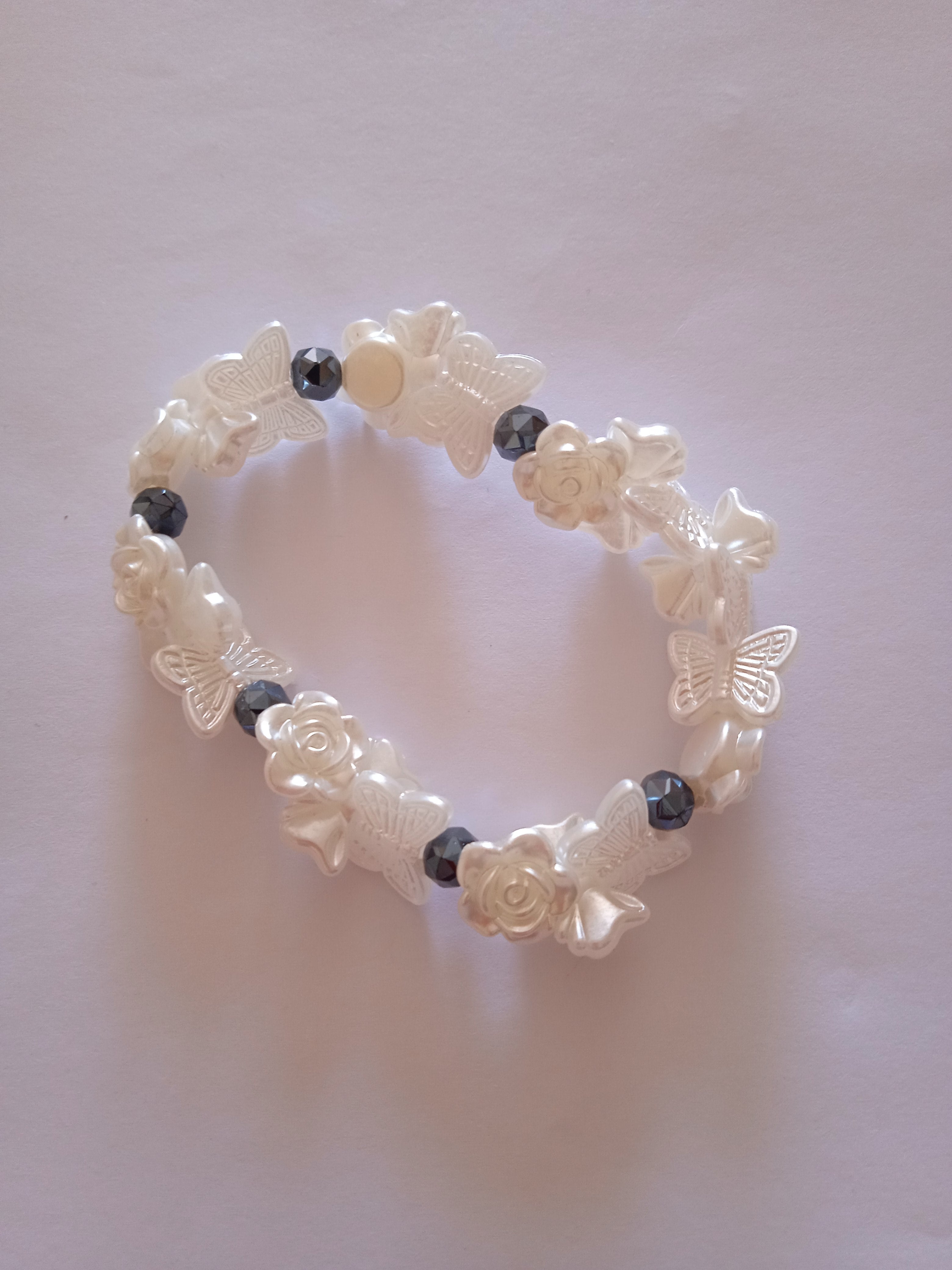 bracelet papillon perle bleu gris brillant protection fait main