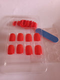 manicure ongle femme rouge
