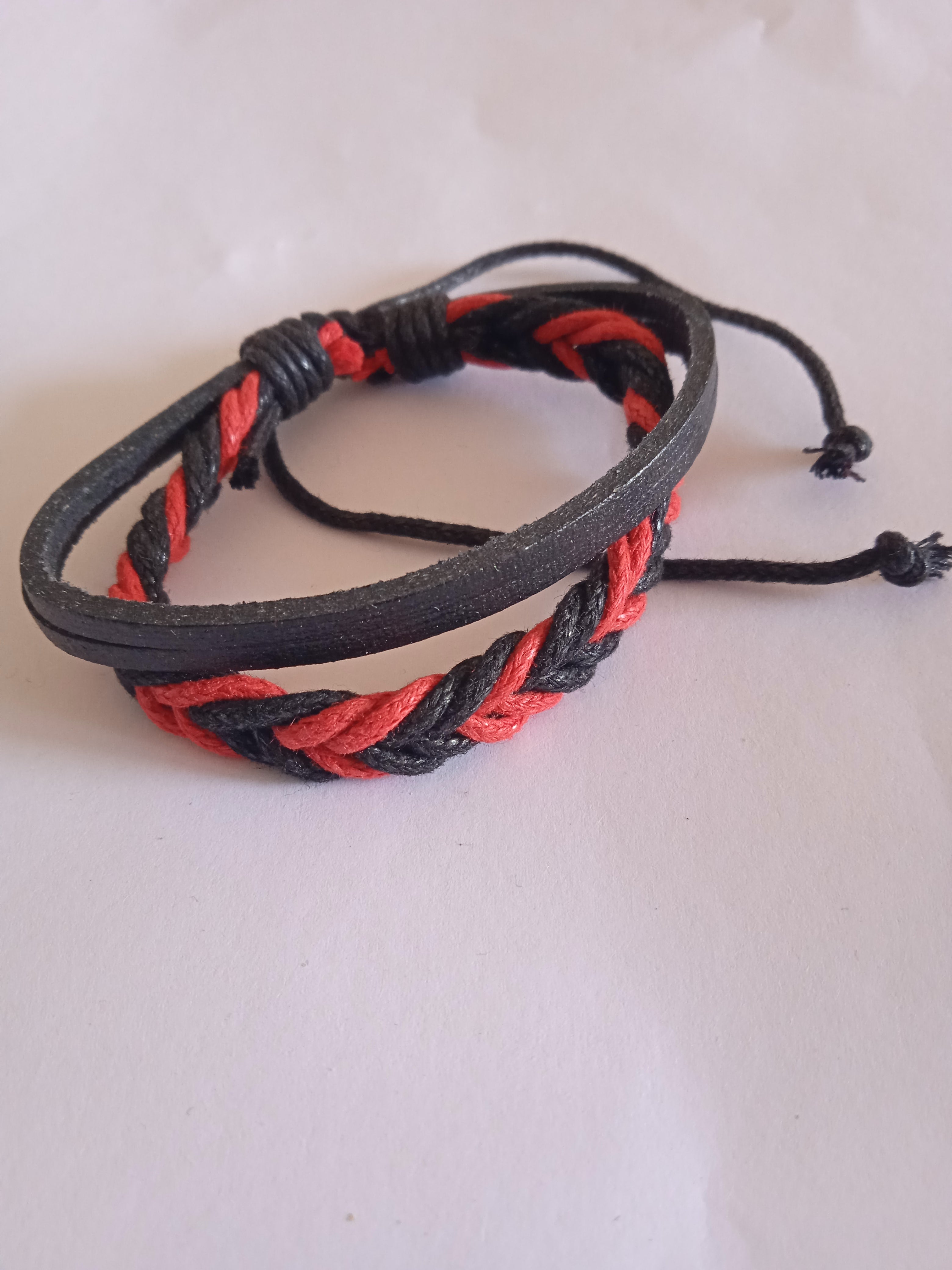 bracelet mixte rouge & noir cuir ajustable