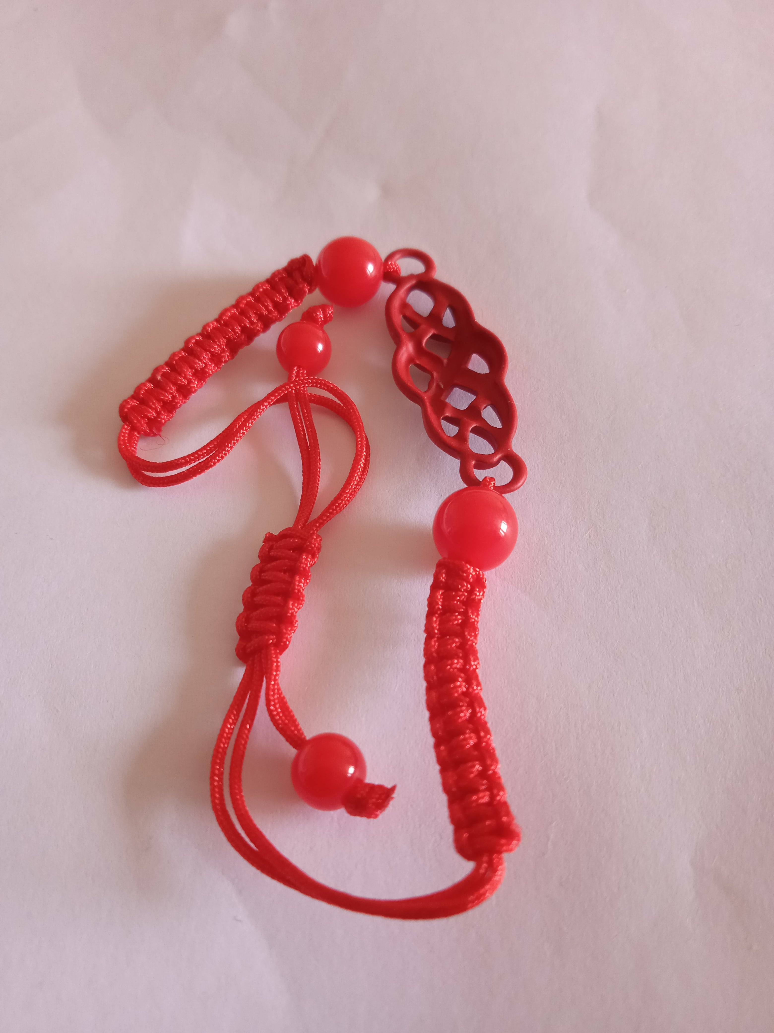 bracelet femme lien amitié ajustable perle rouge perle
