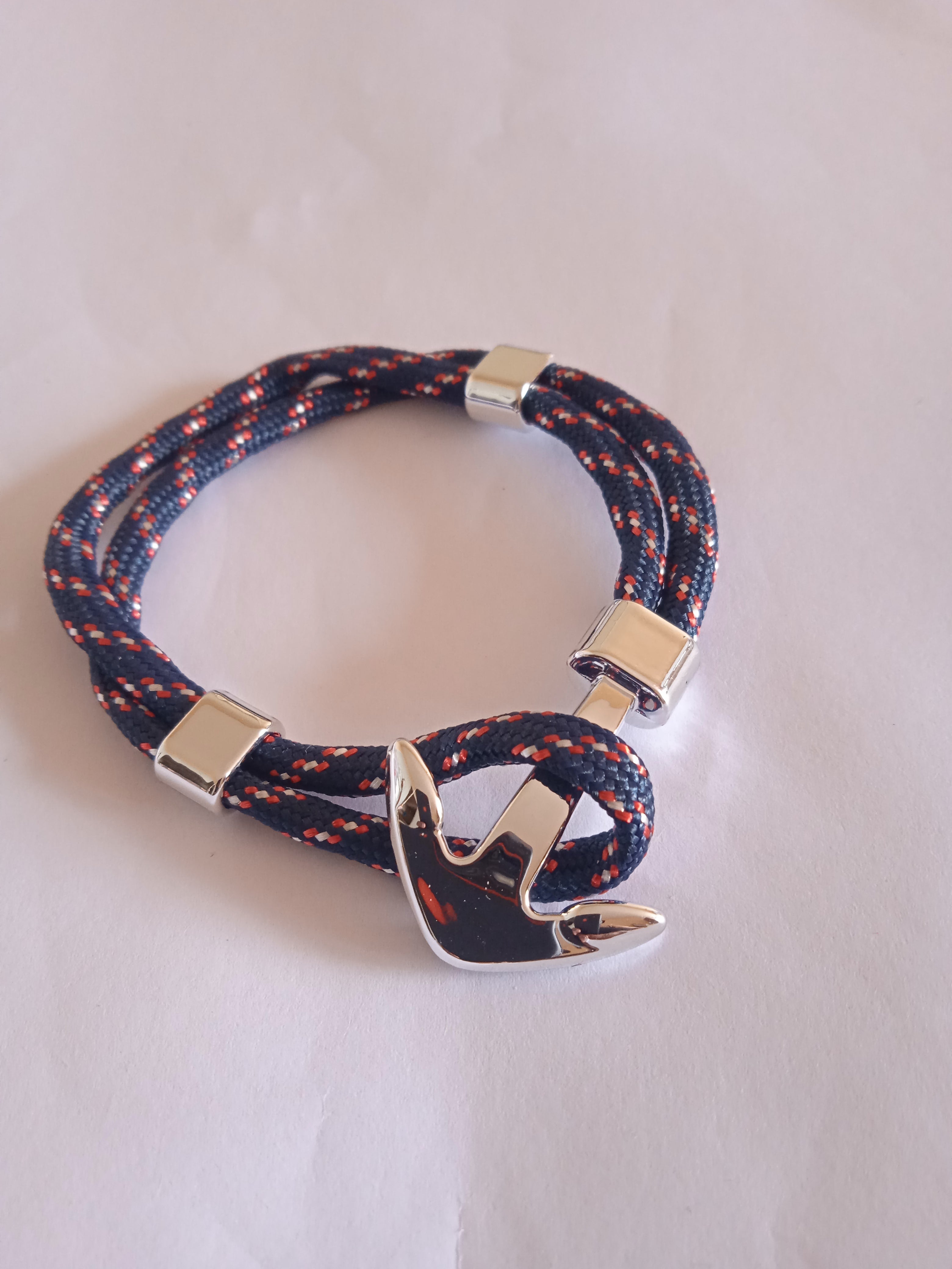 bracelet femme tissu rouge & noir brillant pirate acier