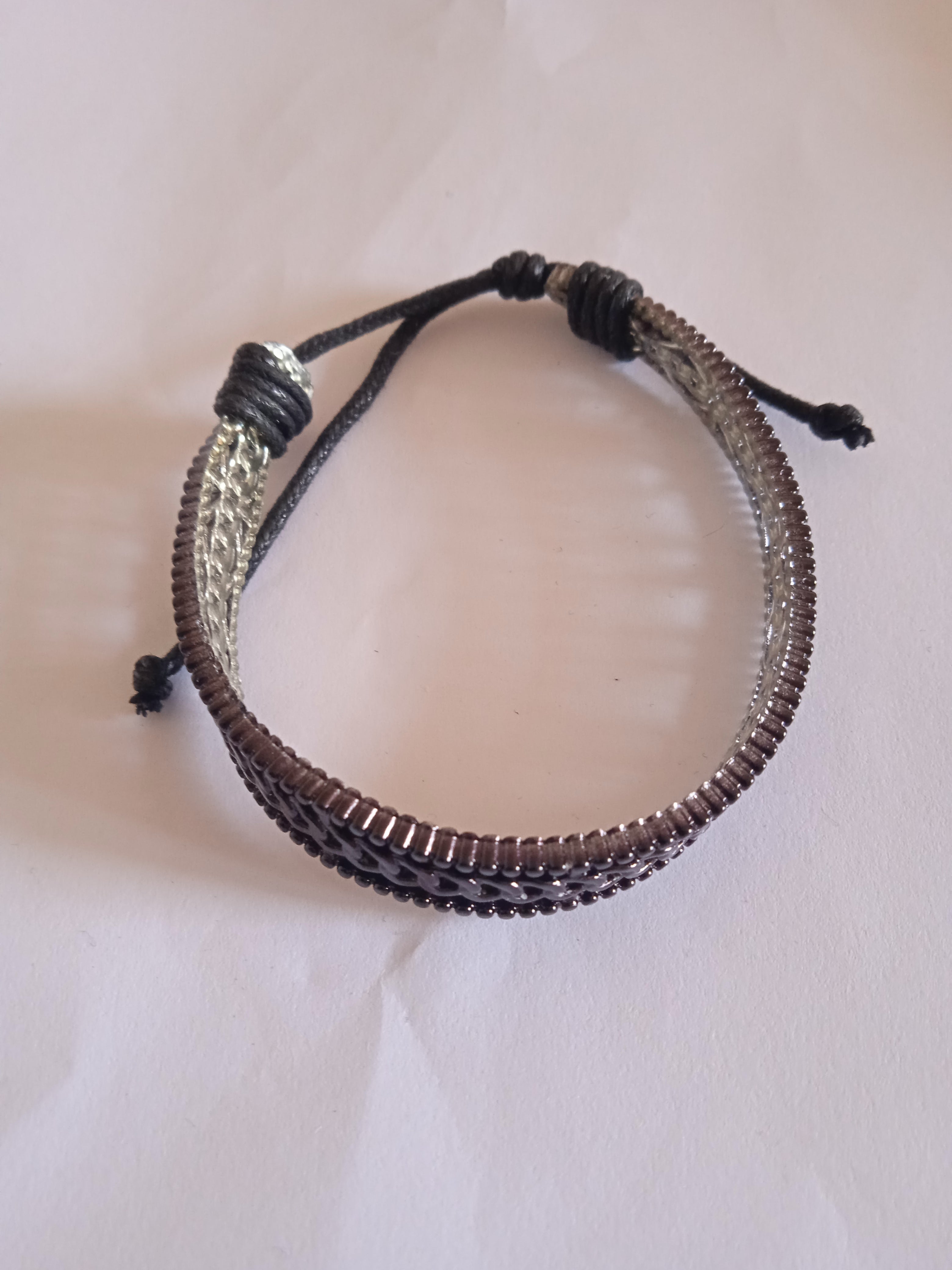 bracelet femme brillant noir cuir ajustable