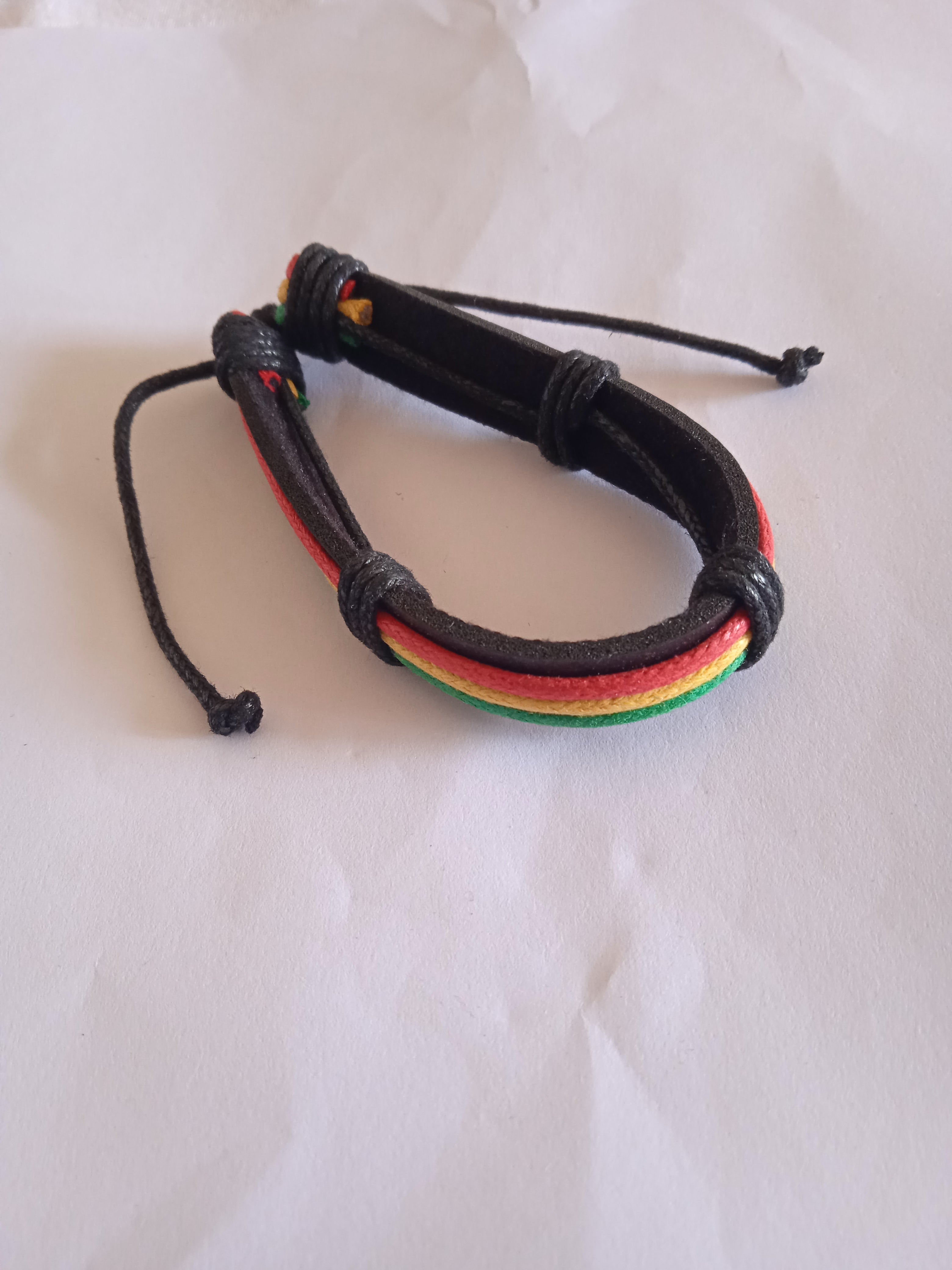 bracelet mixte jamaïcain lacet cuir noir ajustable