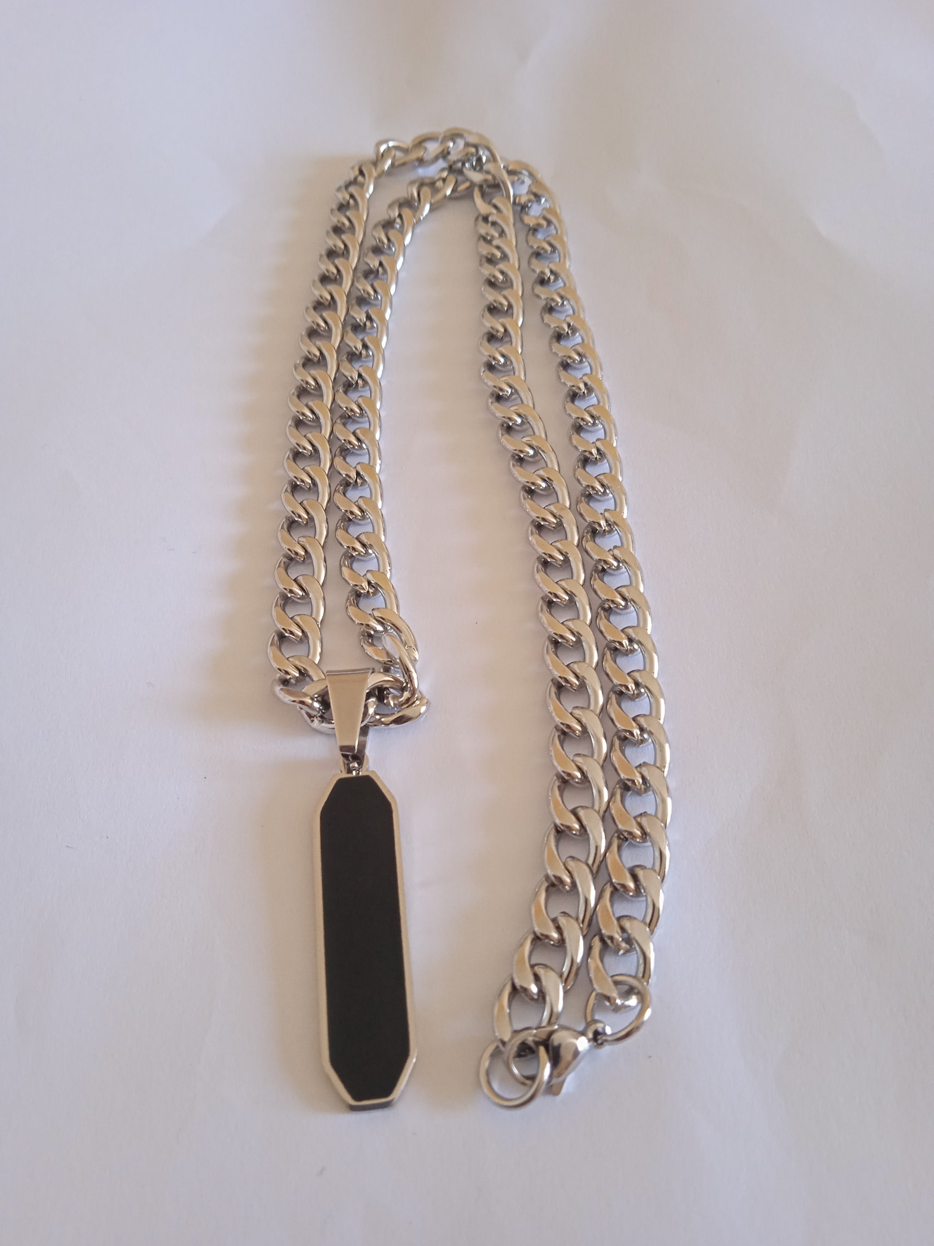 bracelet homme maille acier pendentif noir