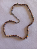collier marron en bois acier